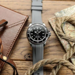 Kingsand Rubber Watch Strap - Azure Blue -Zuludiver Watch Straps Store 2011 Rolex Submariner 14060M LS WG Curved Rubber Grey 1