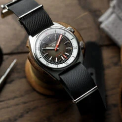 1973 British Military Watch Strap: 328 MARINE - Blaze Orange 21 1973 British Military Watch Strap: 328 MARINE - Blaze Orange -Zuludiver Watch Straps Store CW C65 Super Compressor 328 Rubber b1dd99ab 33d6 4a99 92ed 4606a7c994f6