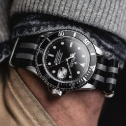 1973 British Military Watch Strap: ARMOURED (Set Of 5) 19 1973 British Military Watch Strap: ARMOURED (Set Of 5) -Zuludiver Watch Straps Store Rolex Sub on Classic Bond Herringbone NATO 1 18866913 a6f7 478a 80f9 bfd6ccd1d4af