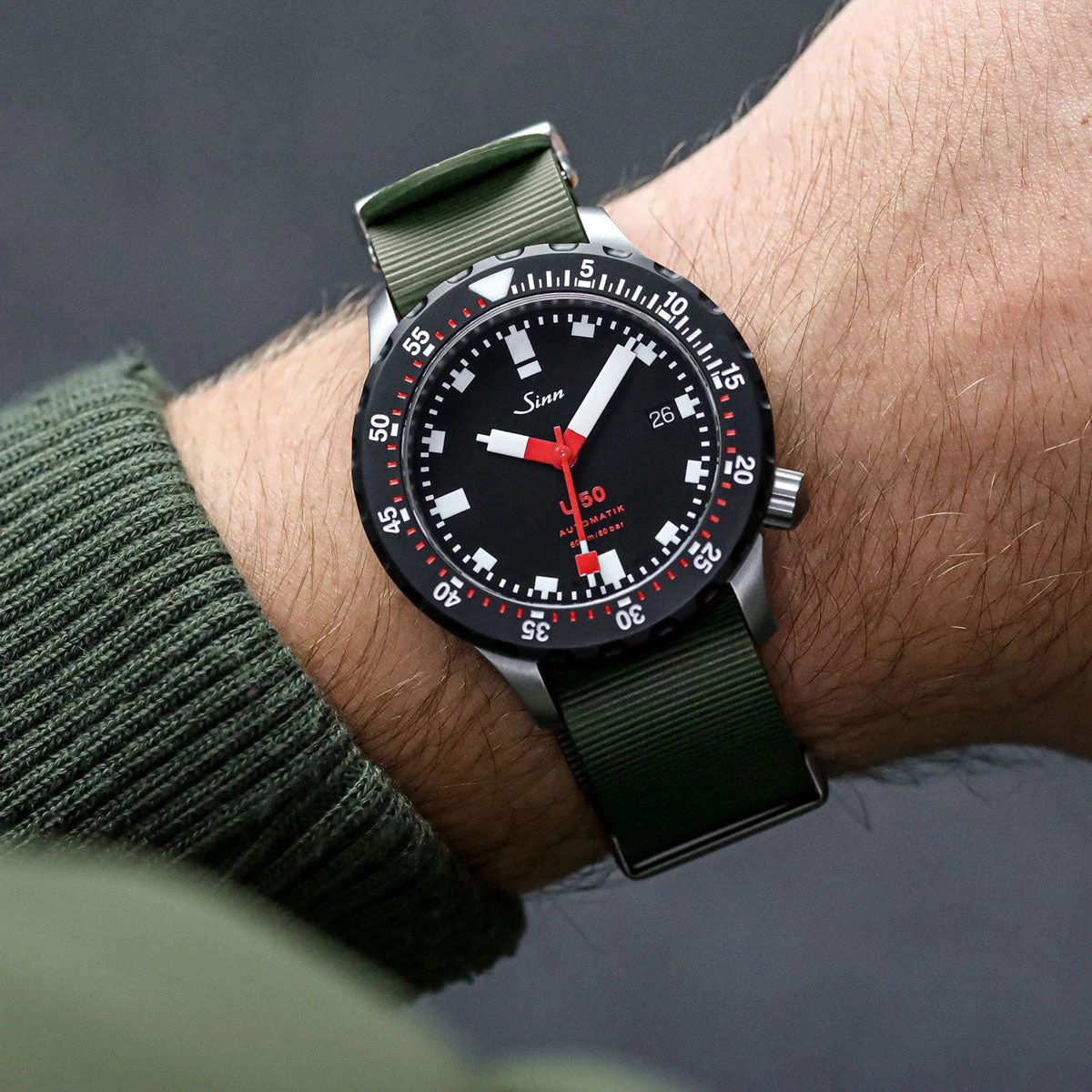 1973 British Military Watch Strap: 328 MARINE - Army Green 4 1973 British Military Watch Strap: 328 MARINE - Army Green - Image 2