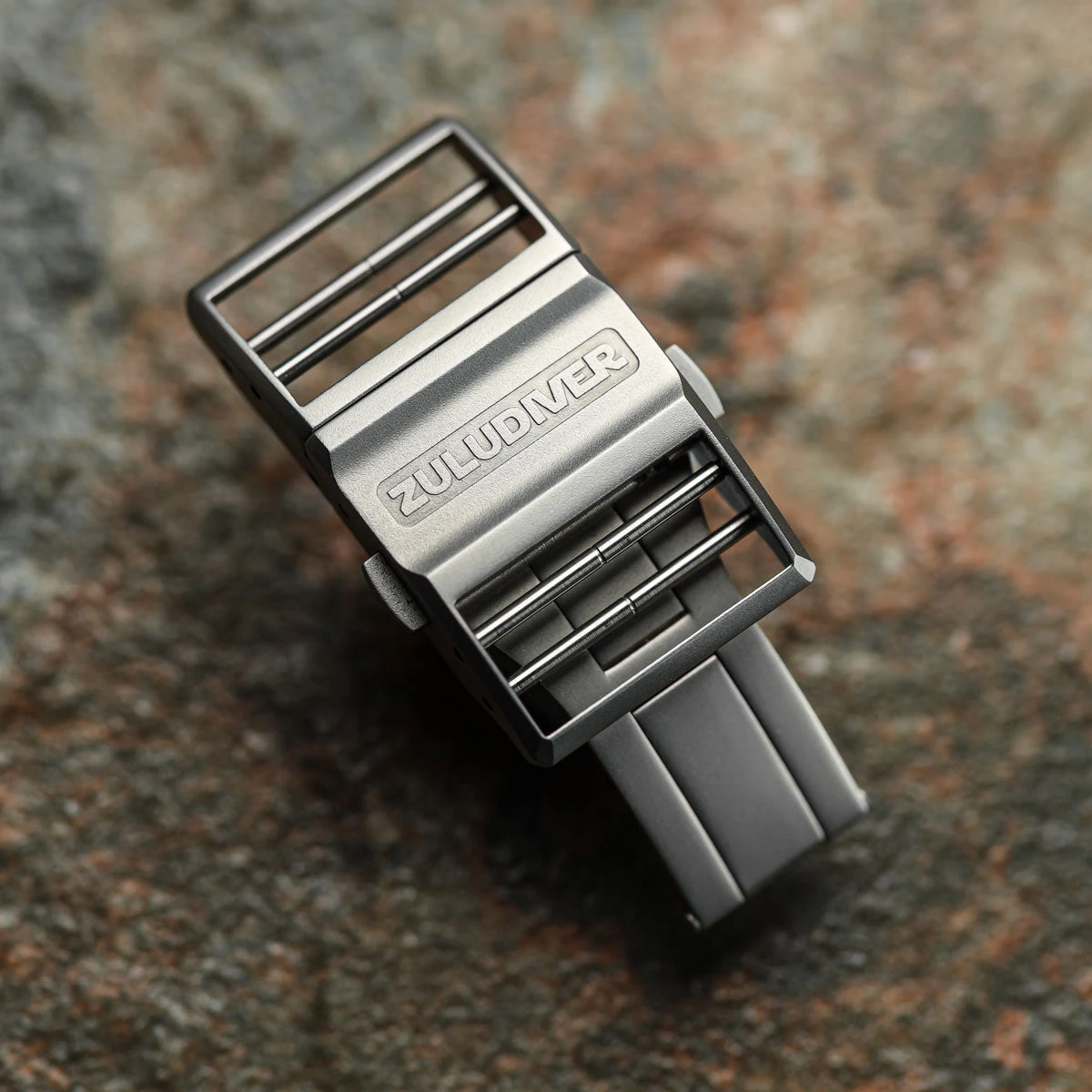 OctoPod MK3 Buckle - Sandblasted 4 OctoPod MK3 Buckle - Sandblasted - Image 2