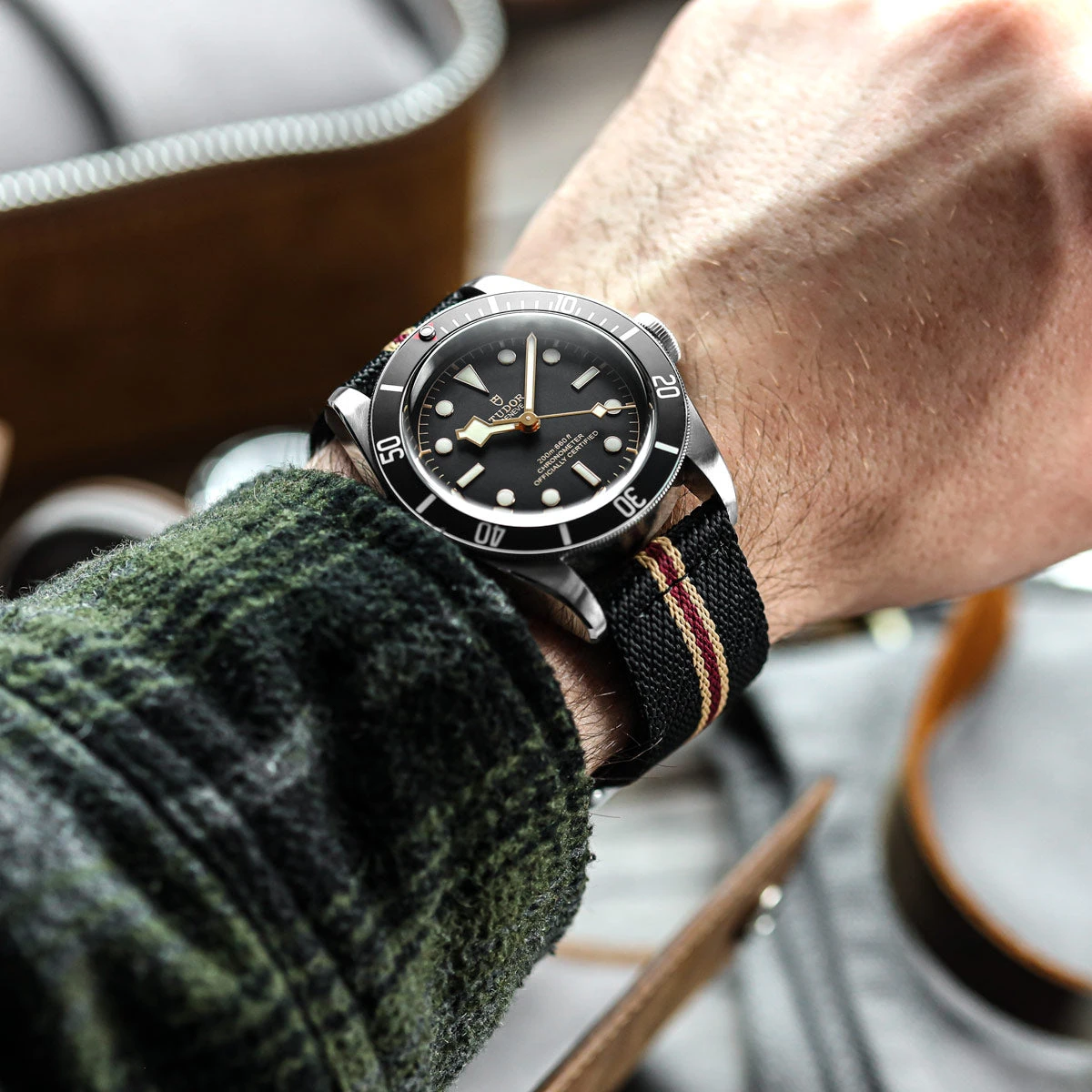 Seasalter Military Nylon Watch Strap - Black/Brown/Red 7 Seasalter Military Nylon Watch Strap - Black/Brown/Red - Image 5