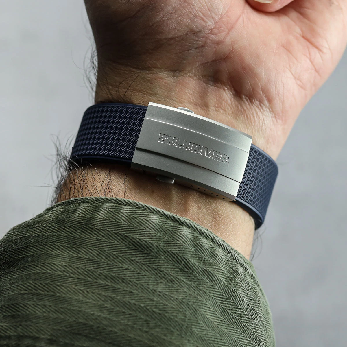 HydroLock MK2 Deployant Buckle - Antique Bronze 19 HydroLock MK2 Deployant Buckle - Antique Bronze - Image 17