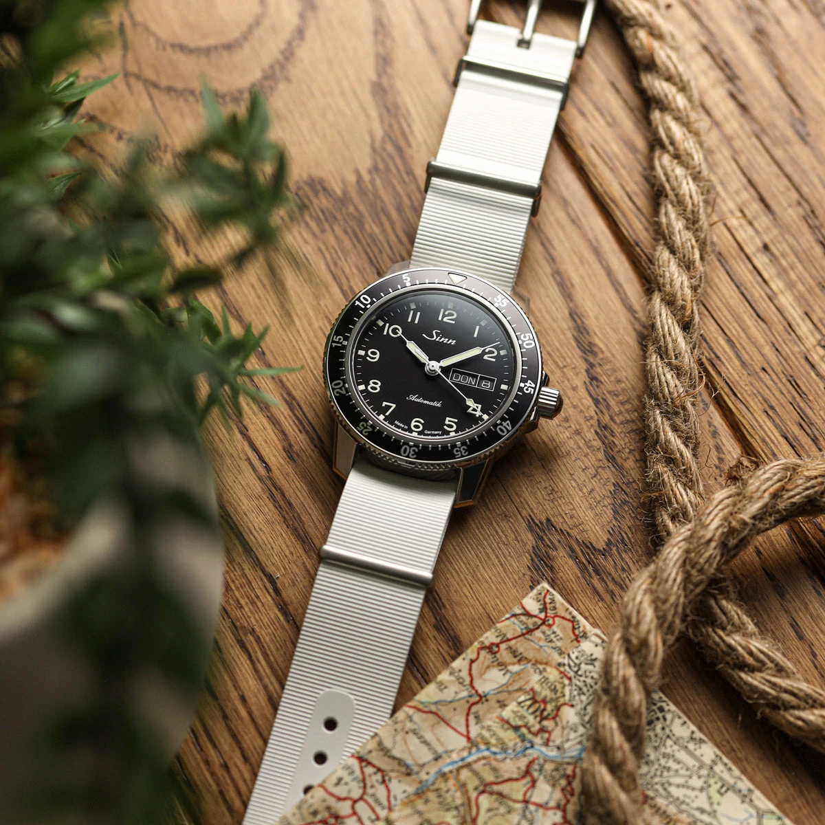 1973 British Military Watch Strap: 328 MARINE - Army Green 6 1973 British Military Watch Strap: 328 MARINE - Army Green - Image 4