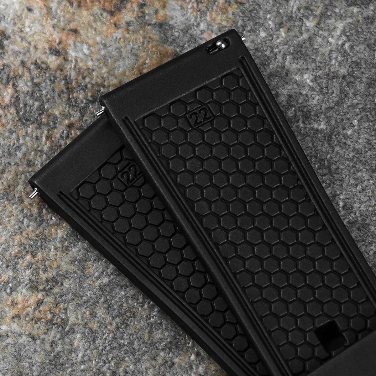 Saltdean FKM Rubber Divers Watch Strap - Black 8 Saltdean FKM Rubber Divers Watch Strap - Black - Image 6